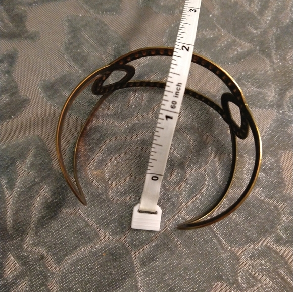 Paparazzi Never a Dull Moment brass bracelet - Picture 11 of 13